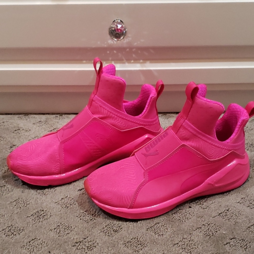 Sneakers - Picture 2 of 3